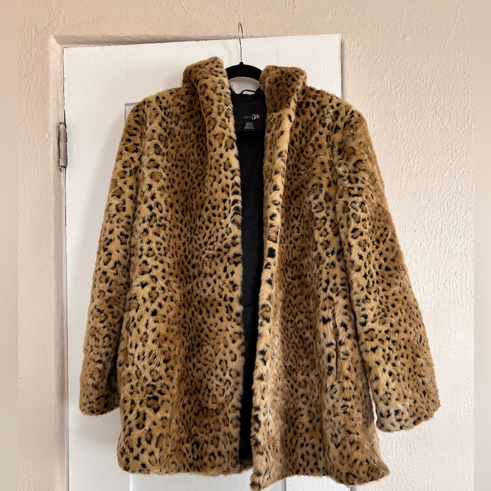 Oversized Leopard Fur Coat with Hoodie (Festival Wear)